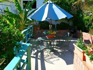 The Palomar Inn Hotel in Pismo Beach