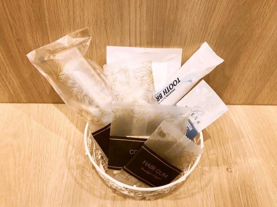 Amenity (Guest room)