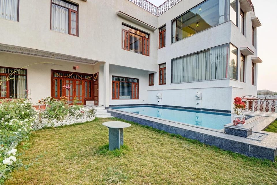 Hotel Karohi Villa Hotel in Udaipur