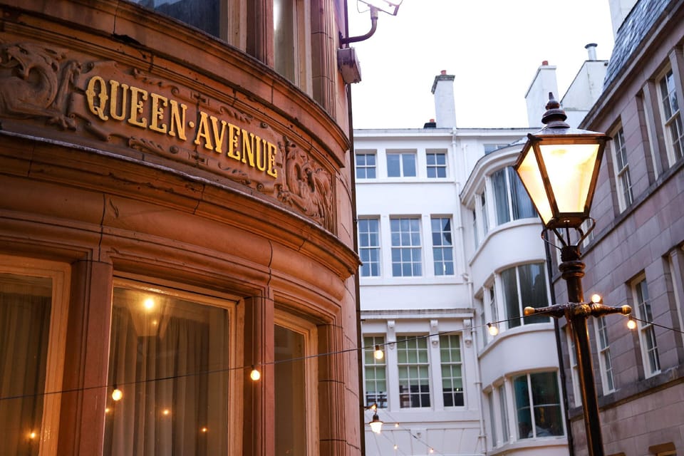 16 Queen Avenue Hotel in Liverpool