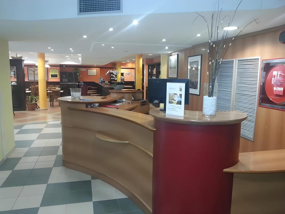 Hotel Iris Guadalajara Hotel in Guadalajara