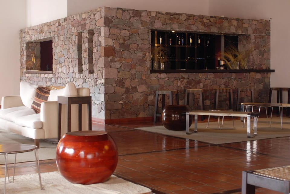 Bar/lounge