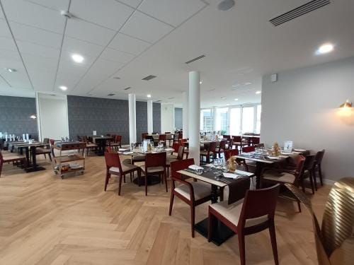 DOMITYS LES COLOMBINES - Residence Services Seniors Hotel in Brittany