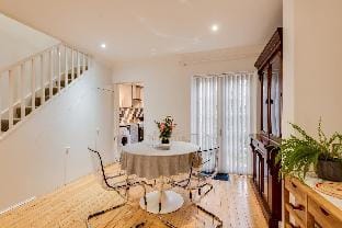 Bright & Spacious 2-Bedroom Jericho House Hotel in Oxford