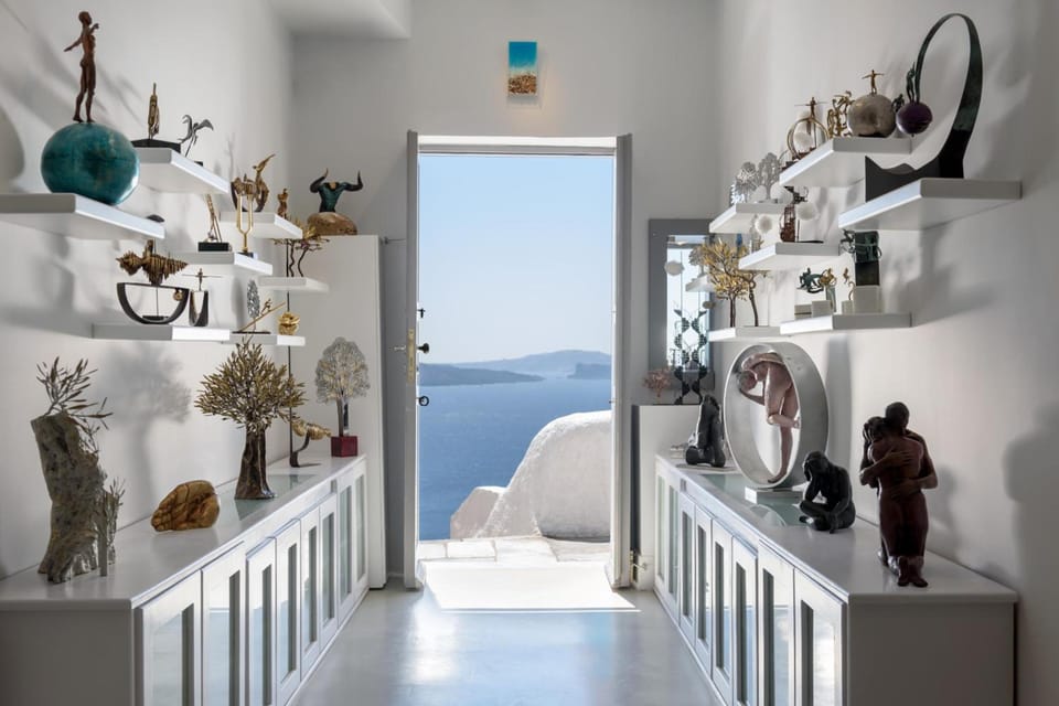 Oia Treasures Art Suites Hotel in Oia
