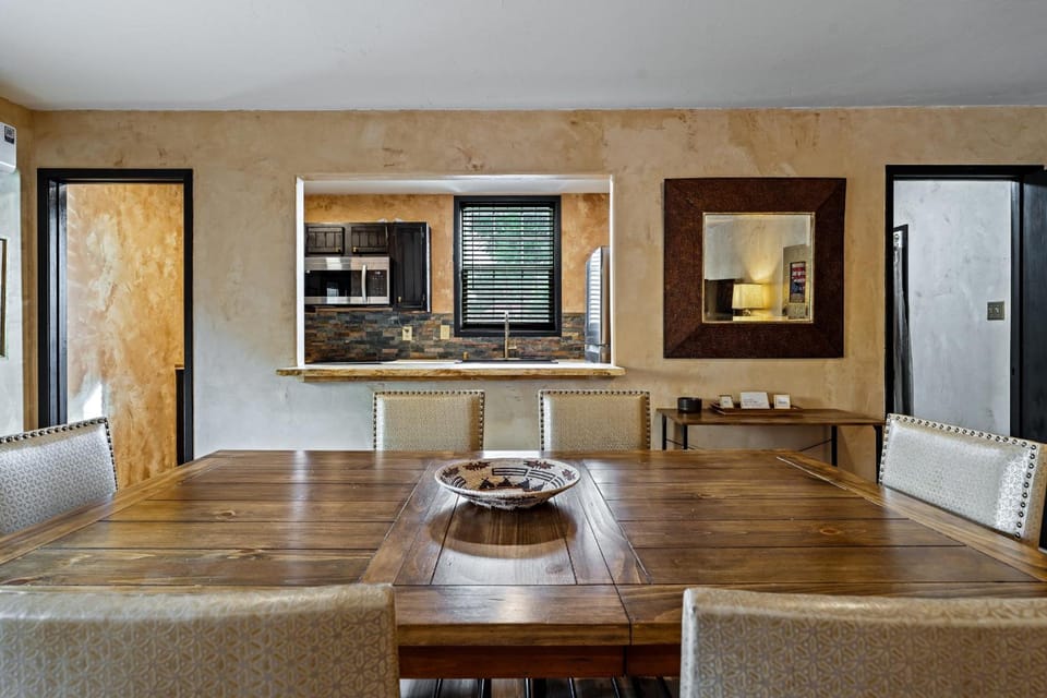 LUXX Taos Motor Lodge Hotel in Ranchos De Taos