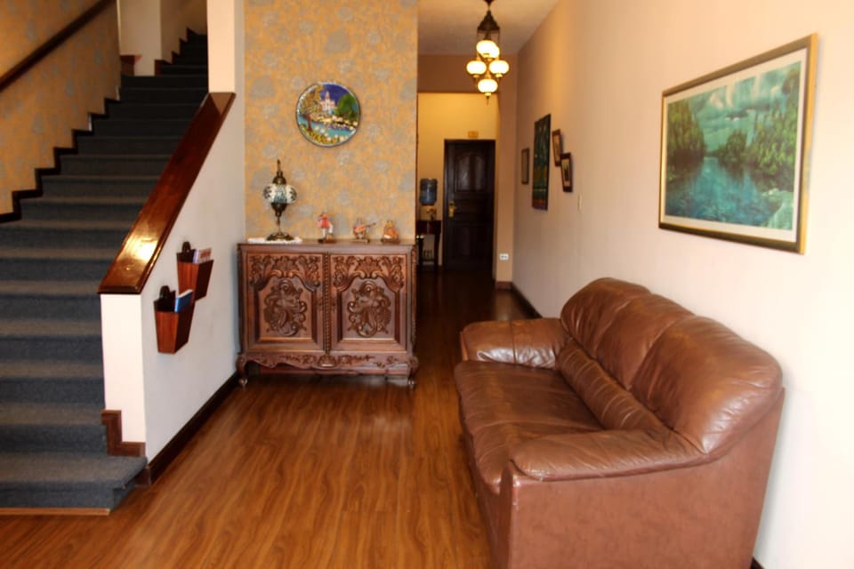 Hotel La Casona Hotel in Cuenca