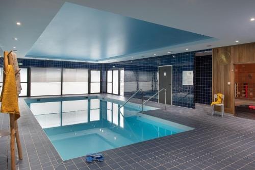 DOMITYS LA CALYPSO Hotel in Brest