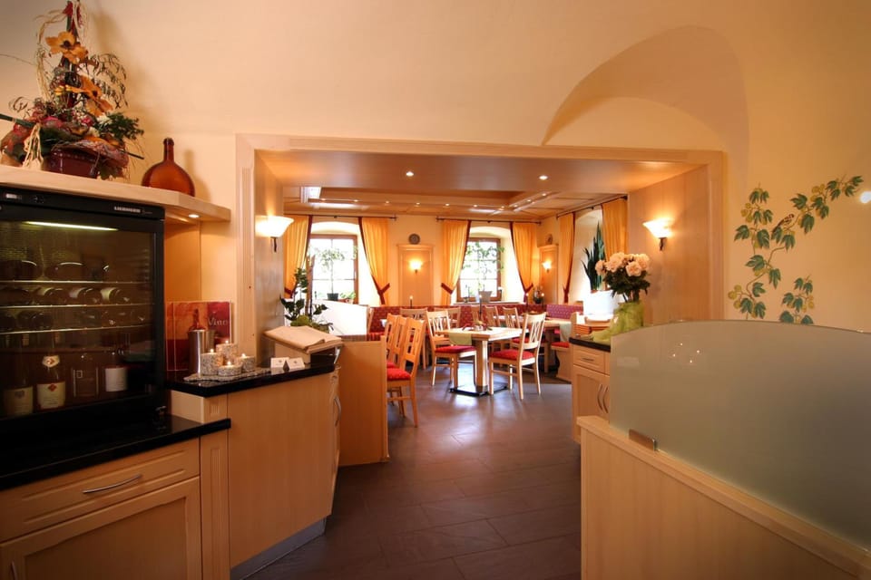 Landgasthof Reichsadler Inn in Bavaria