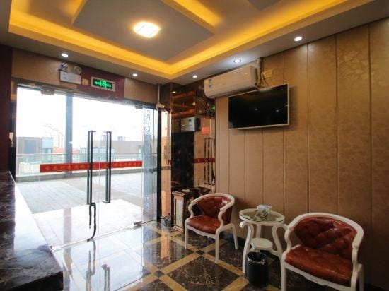 Jitai Chain Hotel (Shanghai Huashan Hospital Gucun Park Subway Station) Hotel in Shanghai