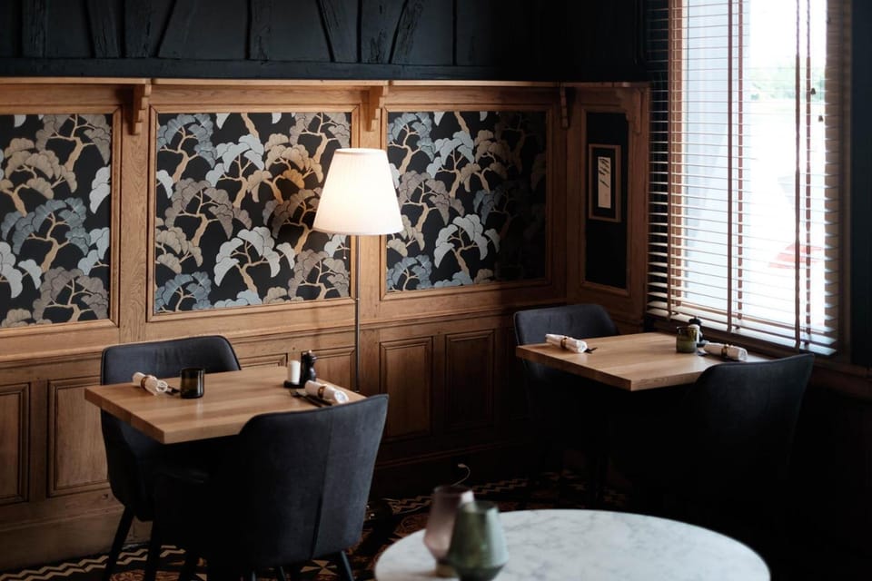 Logis - Hotel & Restaurant Le Bellevue Hotel in Normandy