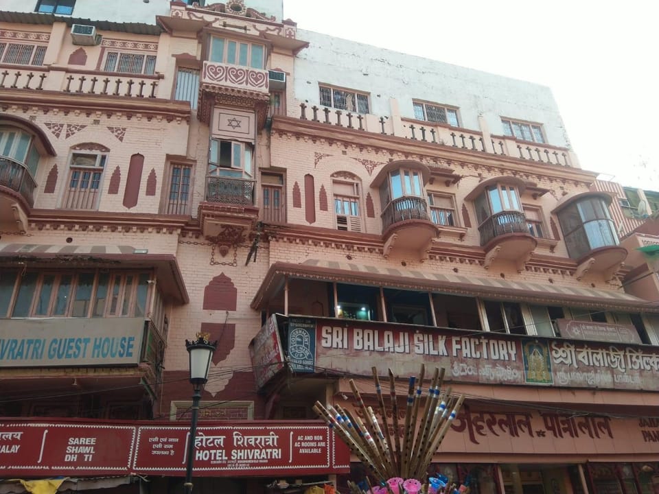 Shivratri Guest House Hotel in Varanasi