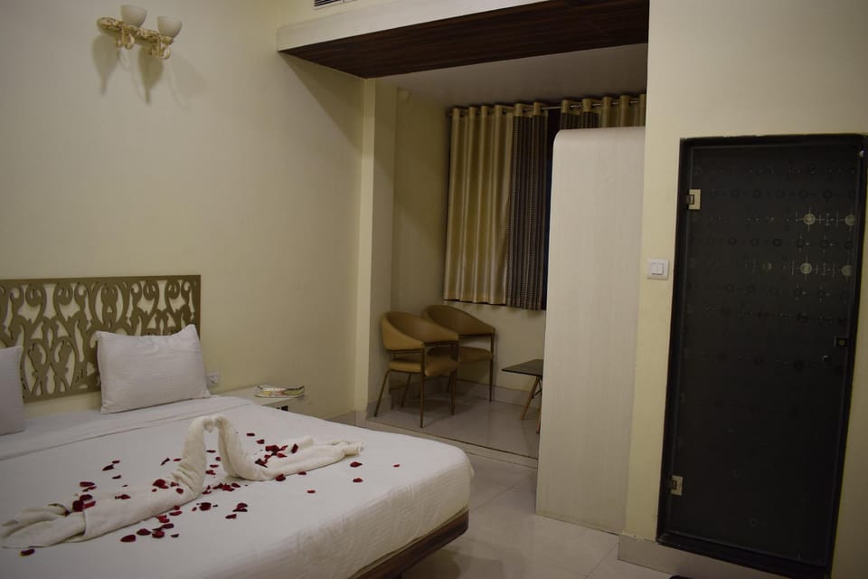 HOTEL THE HILLS  Hotel in India