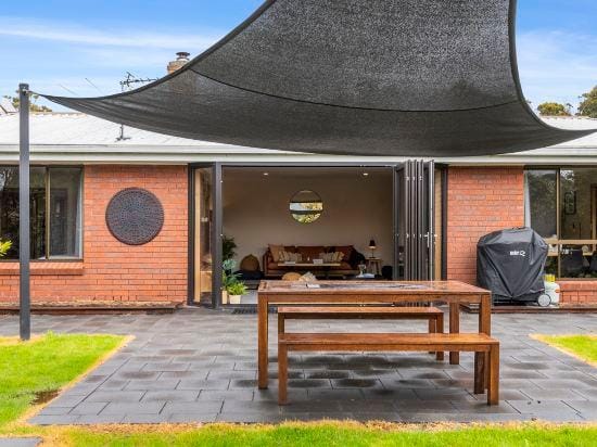 Lumeah Retreat Bruny Island Hotel in South Bruny