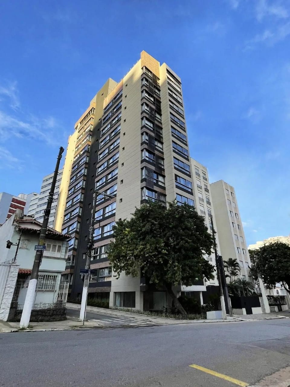 Cozzy Suites Hotel in Sao Paulo City