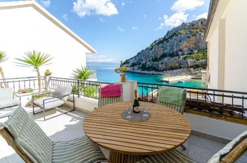 Apartments Apollo Stiniva Hotel in Dubrovnik-Neretva County