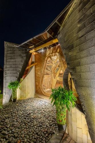 Avana Bamboo Villas Hotel in Sidemen