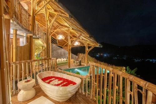 Avana Bamboo Villas Hotel in Sidemen
