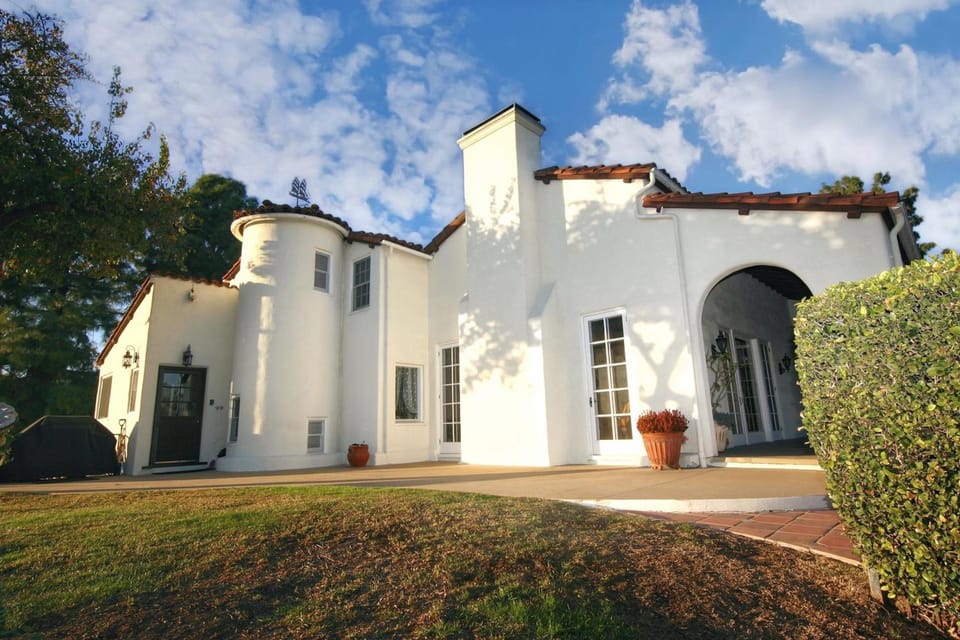 The Patrician Hollywood Universal Hotel in Eagle Rock