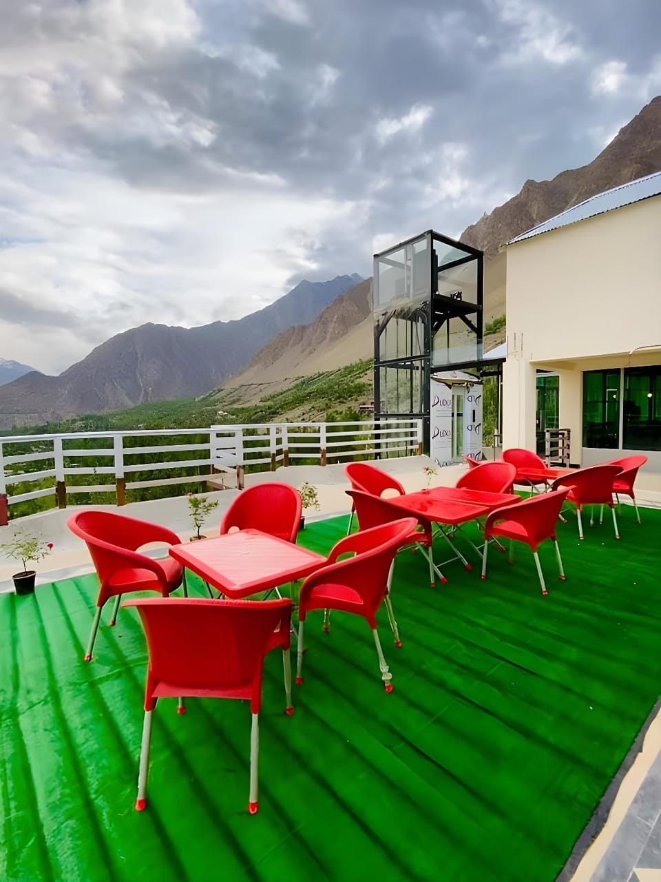 Hunza Elites Hotel in Pakistan