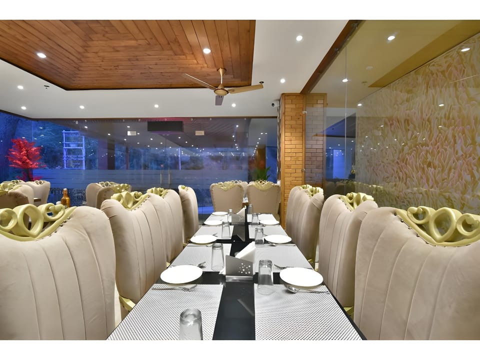 Ark Holiday Inn By DLS Hotels  Hotel in Himachal Pradesh