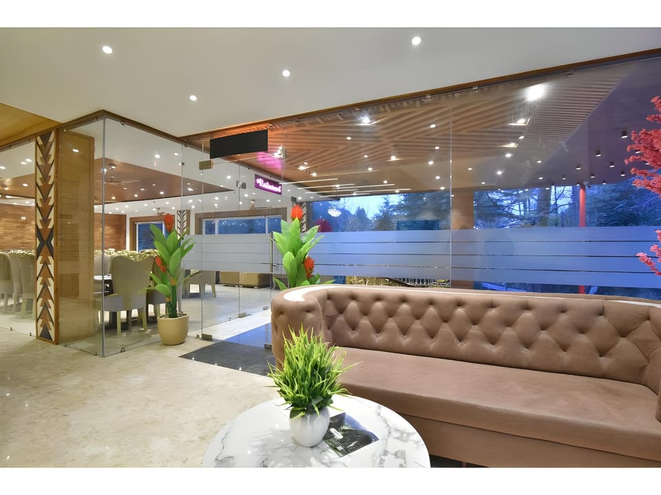 Ark Holiday Inn By DLS Hotels  Hotel in Himachal Pradesh