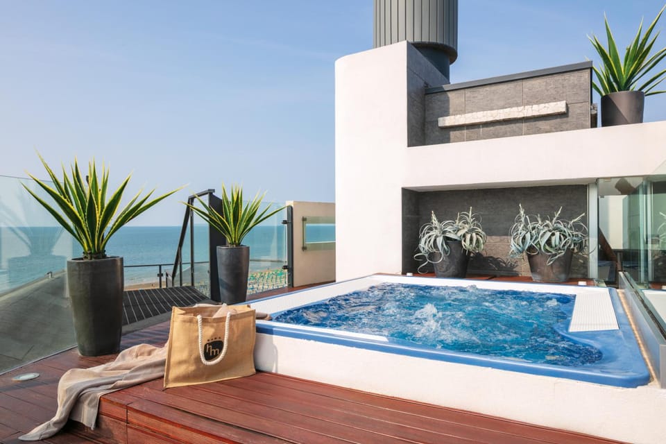 Hot tub