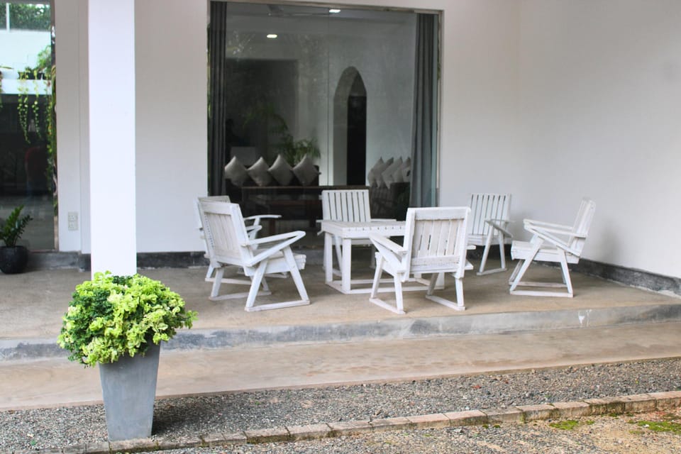 Savendro Hotel in Southern Province