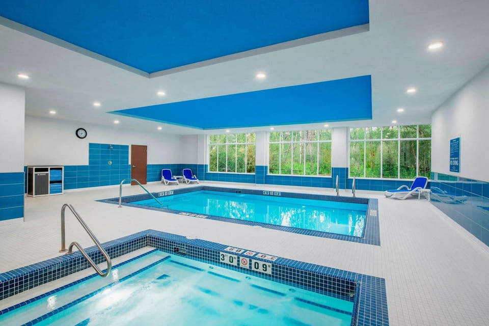 Four Points by Sheraton Grande Prairie Hotel in Grande Prairie