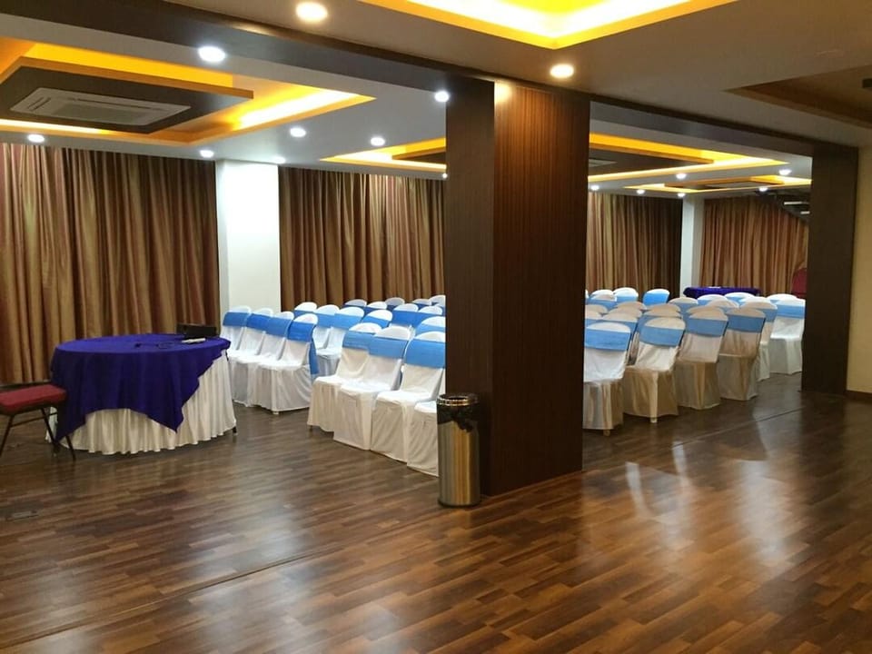 Alpha Suites Hotel in Bengaluru