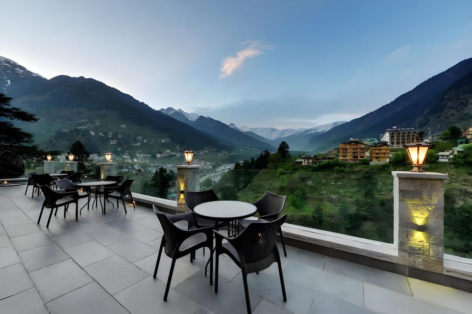 Tiaraa Hotels & Resorts - A Five Star Luxury Resort, Manali Resort in Himachal Pradesh