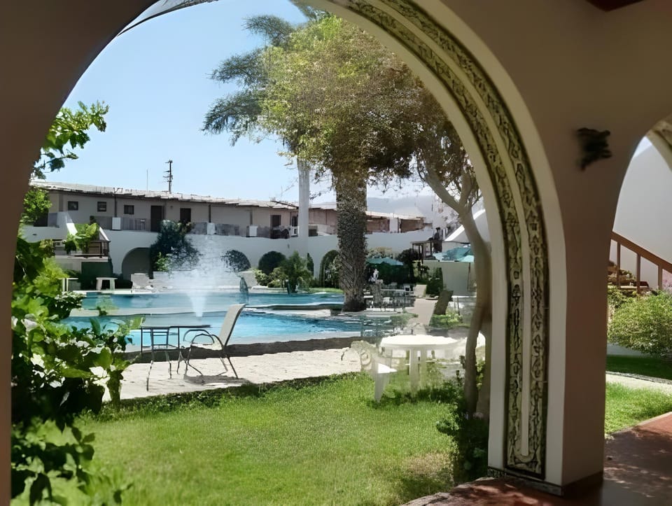 Swimming pool