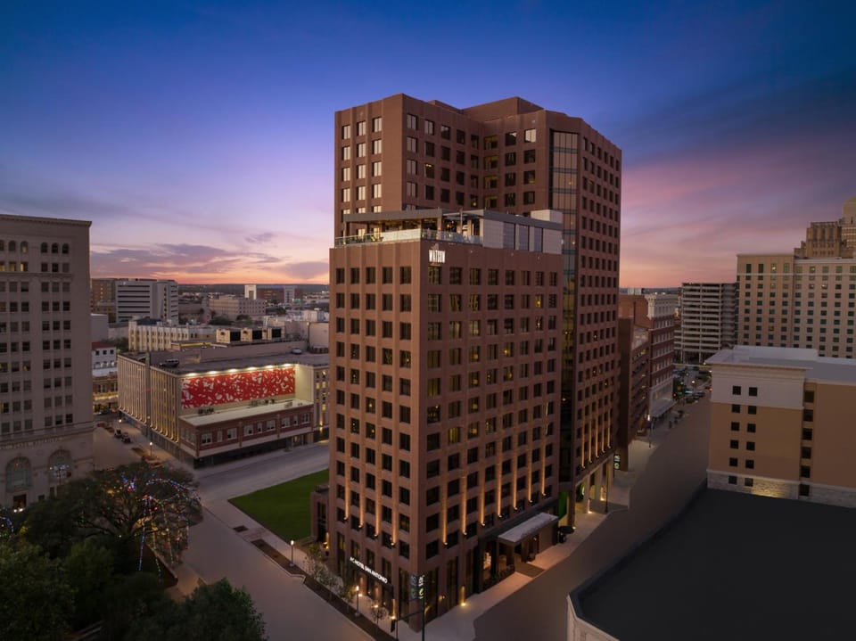 Element San Antonio Riverwalk Hotel in San Antonio