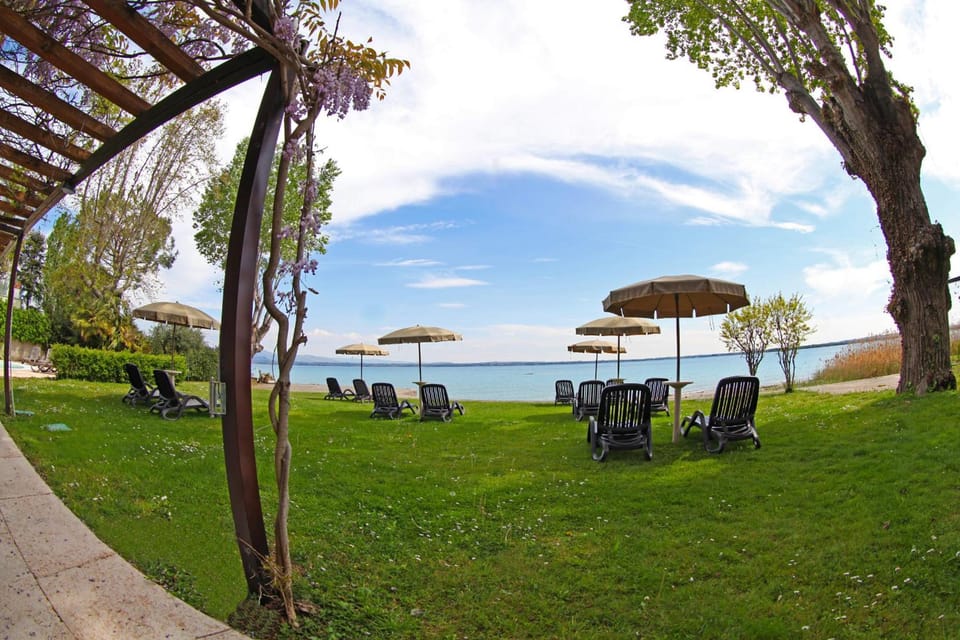 Smeraldo apartments Apartment hotel in Sirmione