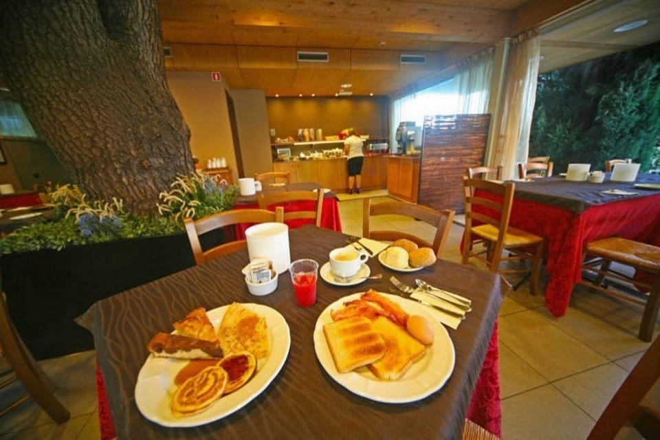 Smeraldo apartments Apartment hotel in Sirmione