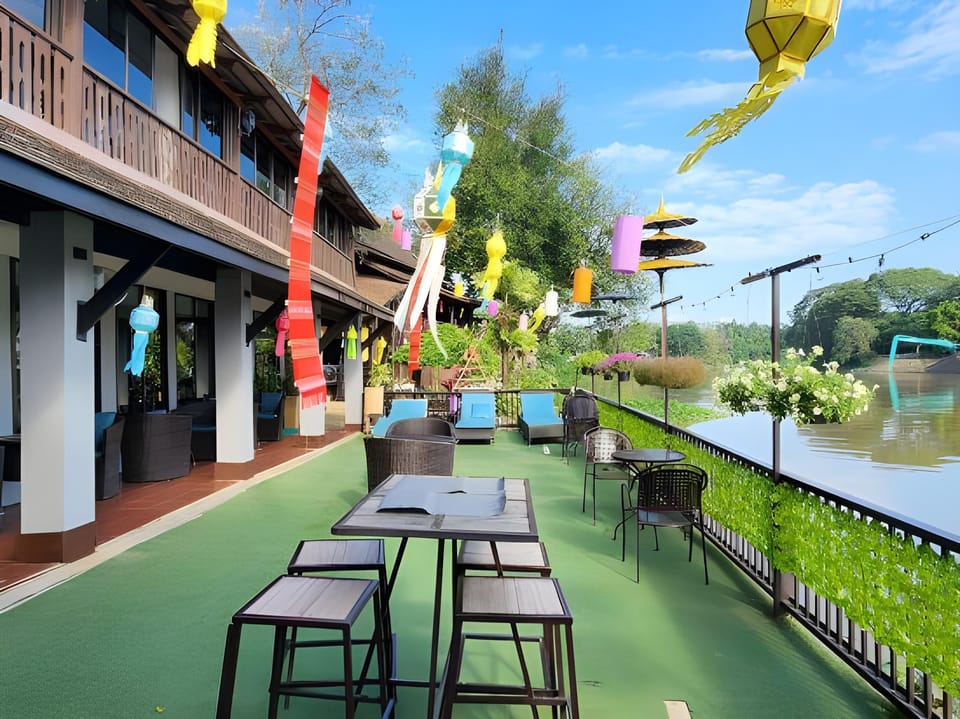 Club One Seven Gay Men Hotel Chiang Mai Hotel in Chiang Mai