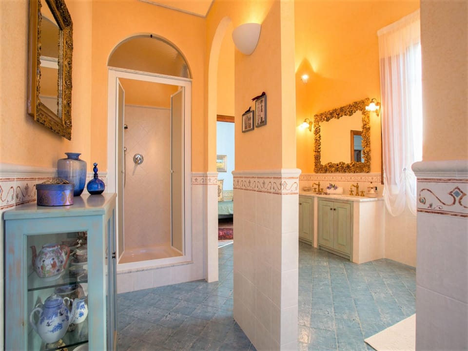 Lavish Villa in Peccioli Hotel in Tuscany