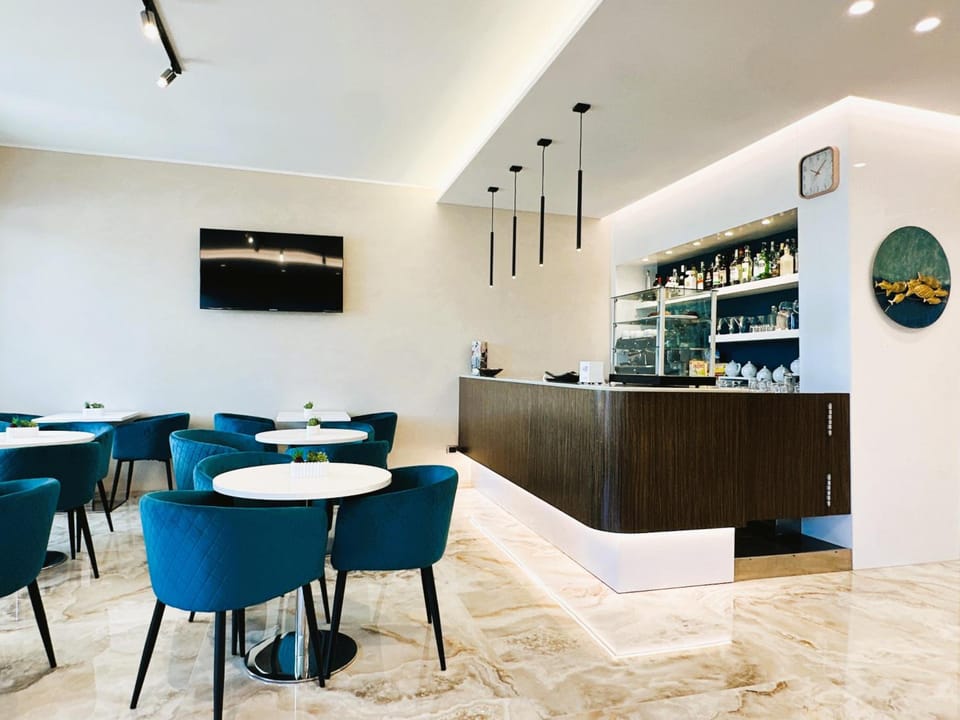 Bar/lounge
