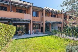 Artemisia 10 Apartment by Wonderful Italy Hotel in Sirmione