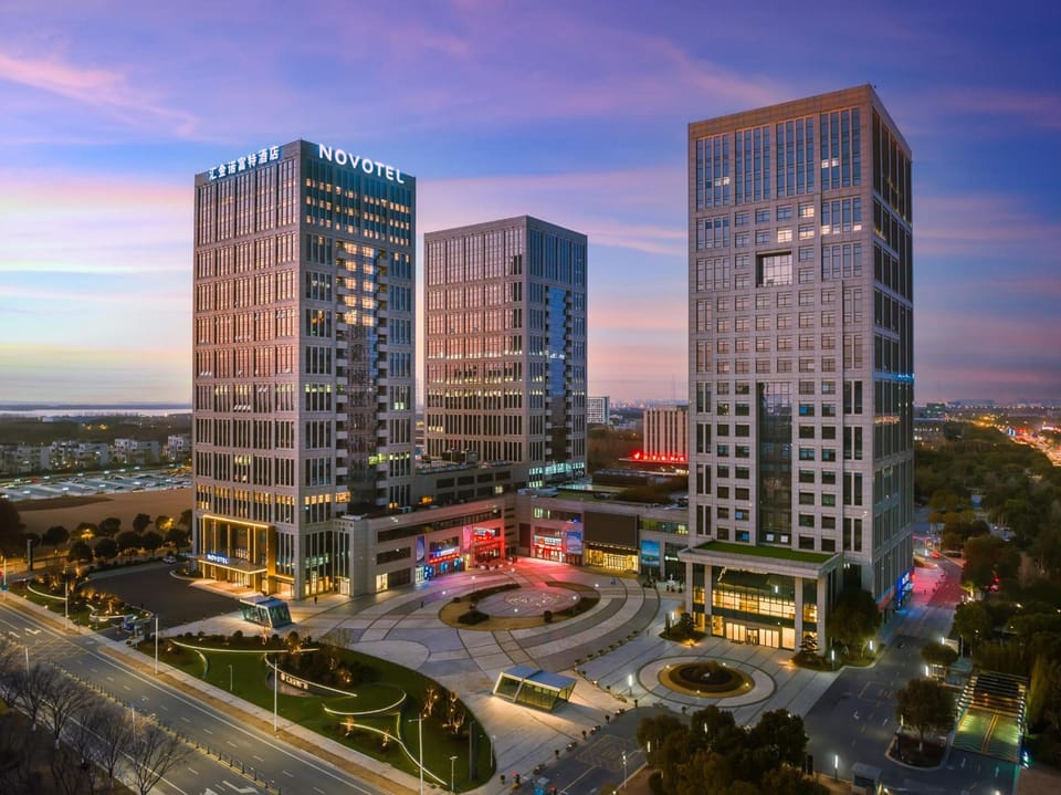 Novotel Kunshan Yangcheng Lake Hotel in Shanghai
