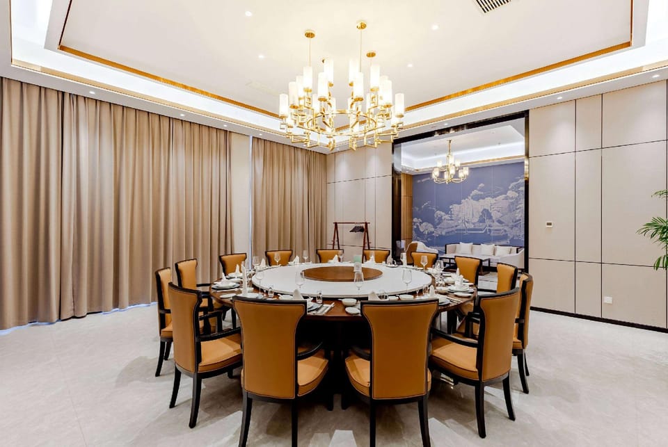 Howard Johnson Lakeview Hotel Huaibei Hotel in Jiangsu