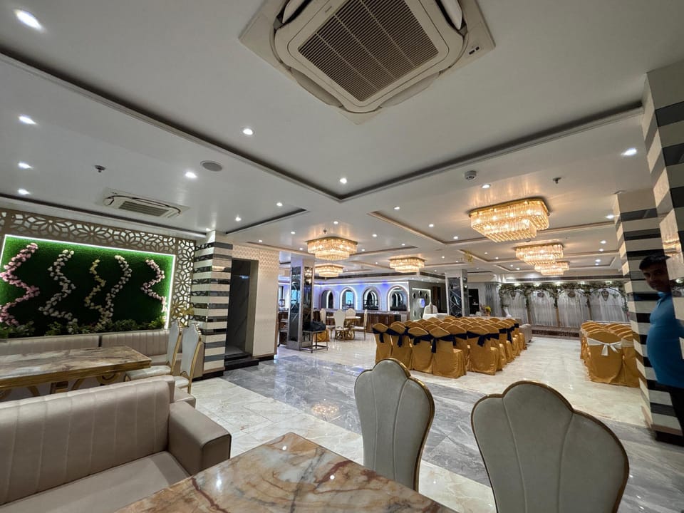 HOTEL CITRUS Hotel in Lucknow