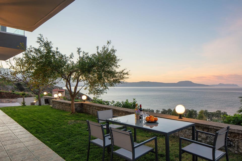Pietra Di Mare Apartment hotel in Crete