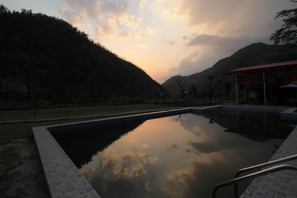 Swimming pool