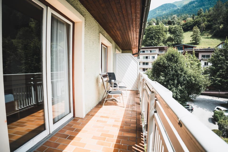 Hotel Rauscher - Das Naturteichparadies Hotel in Bad Hofgastein