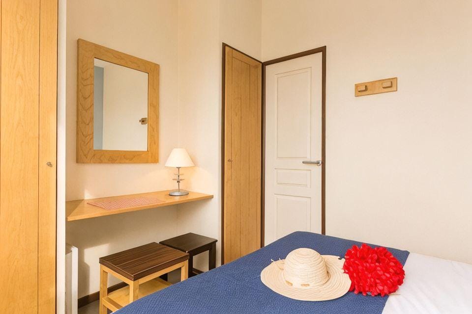 Guestroom