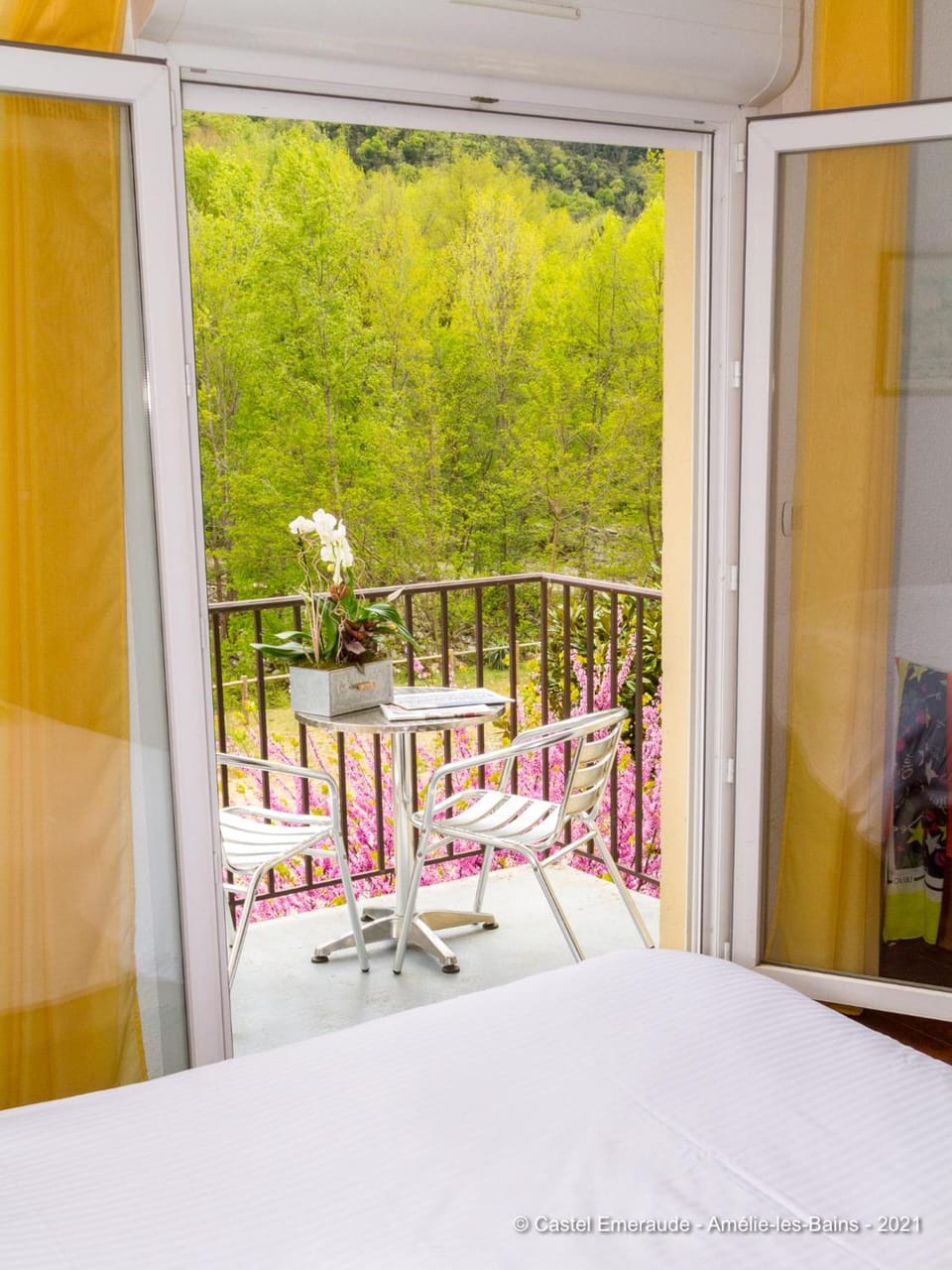 Appart'Hotel-Restaurant Castel Emeraude Apartment hotel in Alt Empordà