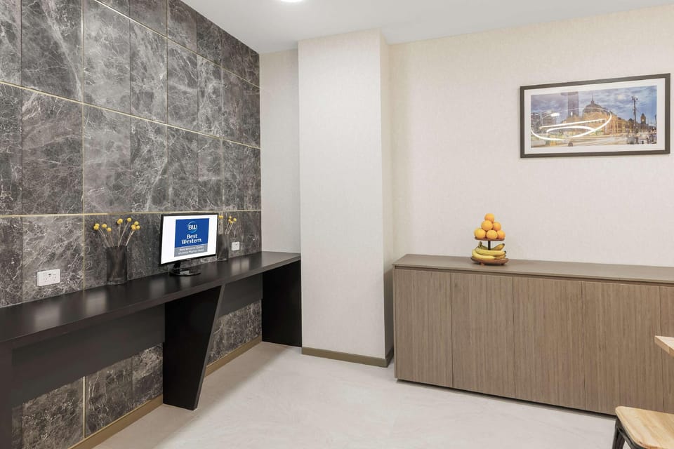 Best Western Queen Victoria Market Hotel Hotel in Melbourne