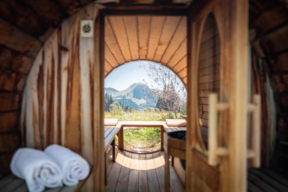 Hotel Restaurant "Les Sapins" Wellness & Gourmet Hotel in Manigod