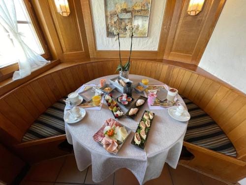 Hotel Restaurant Rothorn Hotel in Canton of Valais